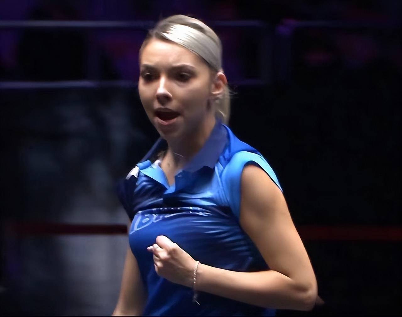 三湘雷霆队鏖战东城金雕队，自行车大奖赛惊险晋级，核心复出即建功。节奏掌控在手的简单介绍