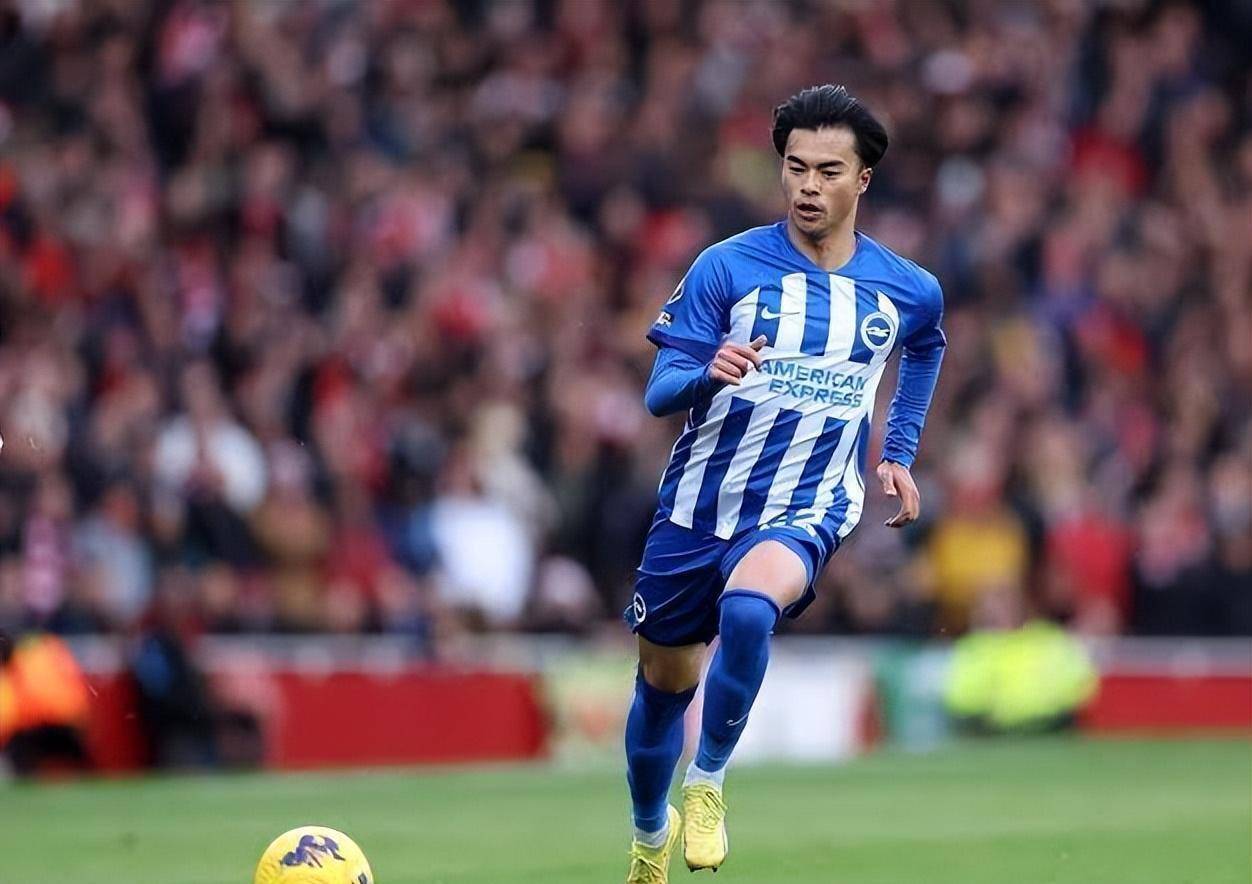  今晨体能课后；布莱顿战术微调备战欧联；细节曝光；赛程密集仍需轮换