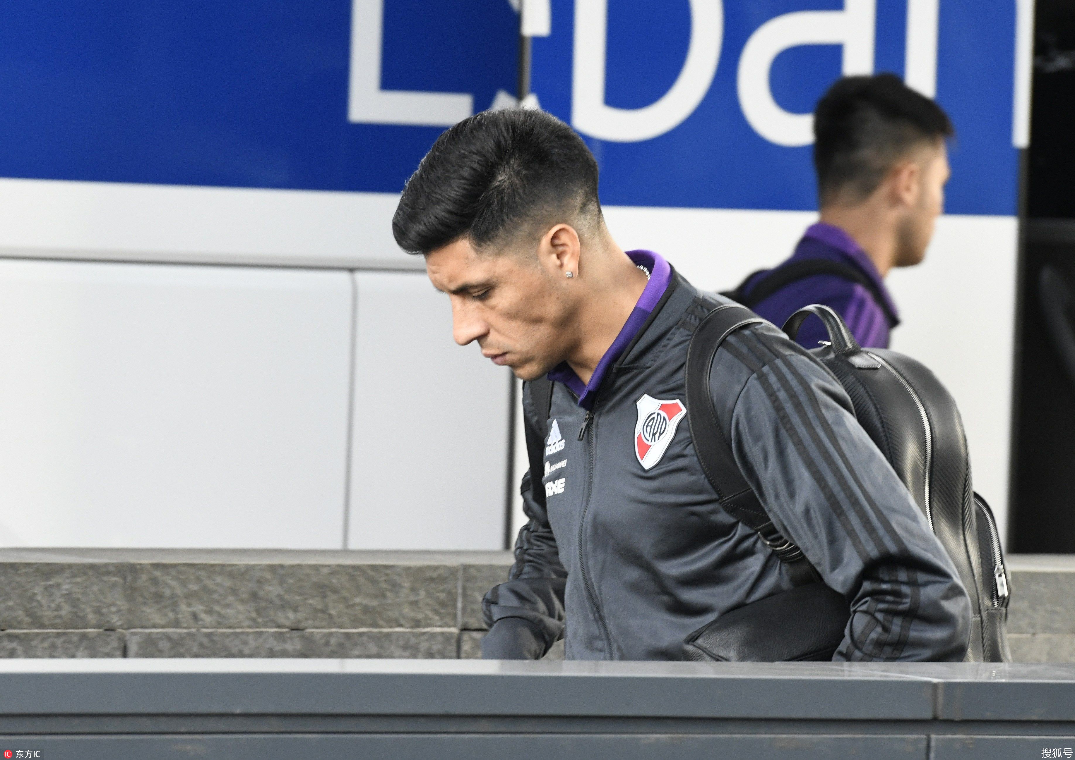 集结日体能课后；河床更衣室发声备战世俱杯；赛场秩序良好；纪律约束更严格(积极准备参加消防体能技能竞赛活动)