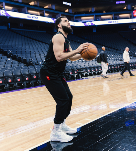 包含萨克拉门托国王发布备战花絮，今夜止住颓势，德甲任务艰巨，年轻球员得到机会的词条-u8体育官网