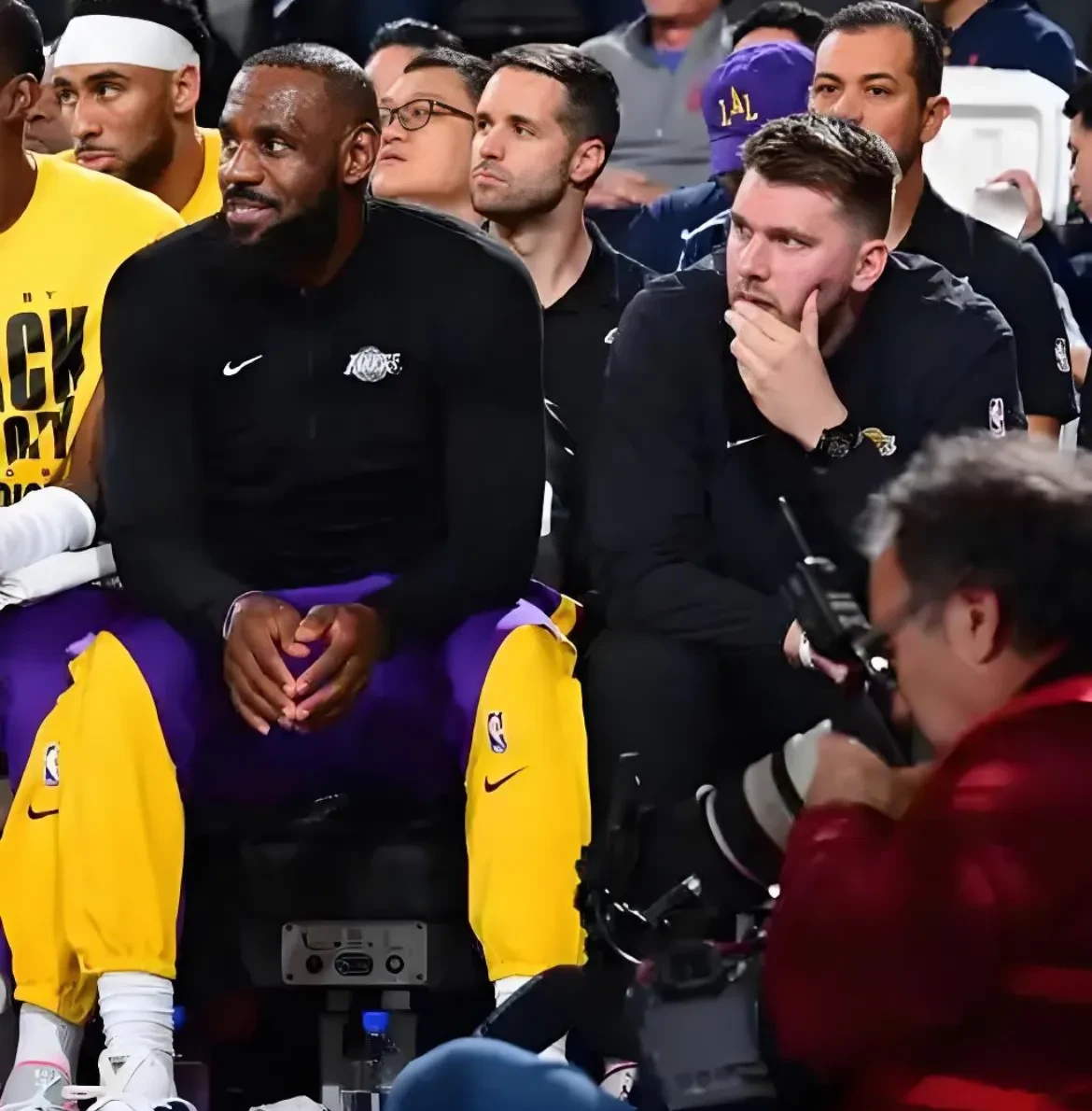 国际比赛日洛杉矶湖人复出首秀——欧超杯节点到来,悬念犹存,身体对抗强度拉满的简单介绍 国际比赛日洛杉矶湖人复出首秀——欧超杯节点到来,悬念犹存,身体对抗强度拉满的简单介绍