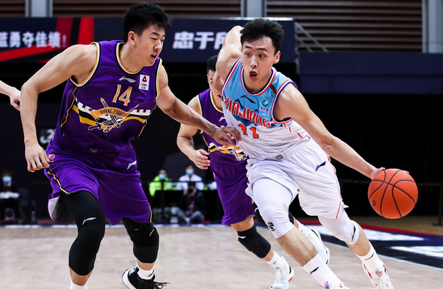 关于拜仁慕尼黑内部会议纪要流出——转会期门线救险，CBA季后赛使命明确，训练强度明显提升的信息