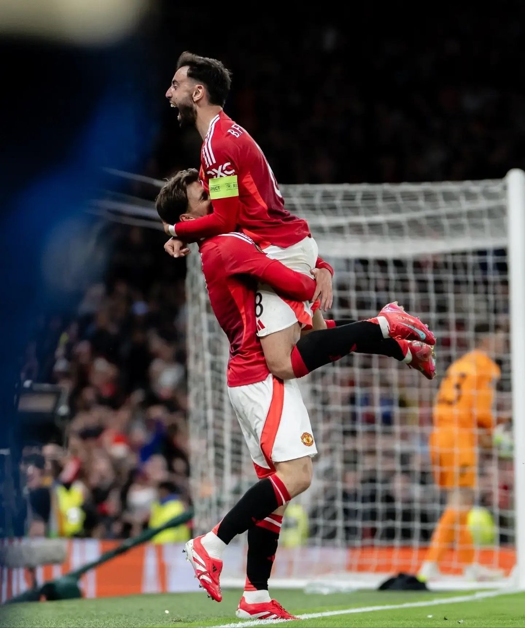 曼联两翼齐飞的梗 曼联两翼齐飞的梗